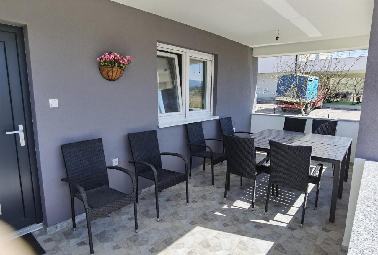 Vikendica Bosnjak Prozor Ngoại thất bức ảnh